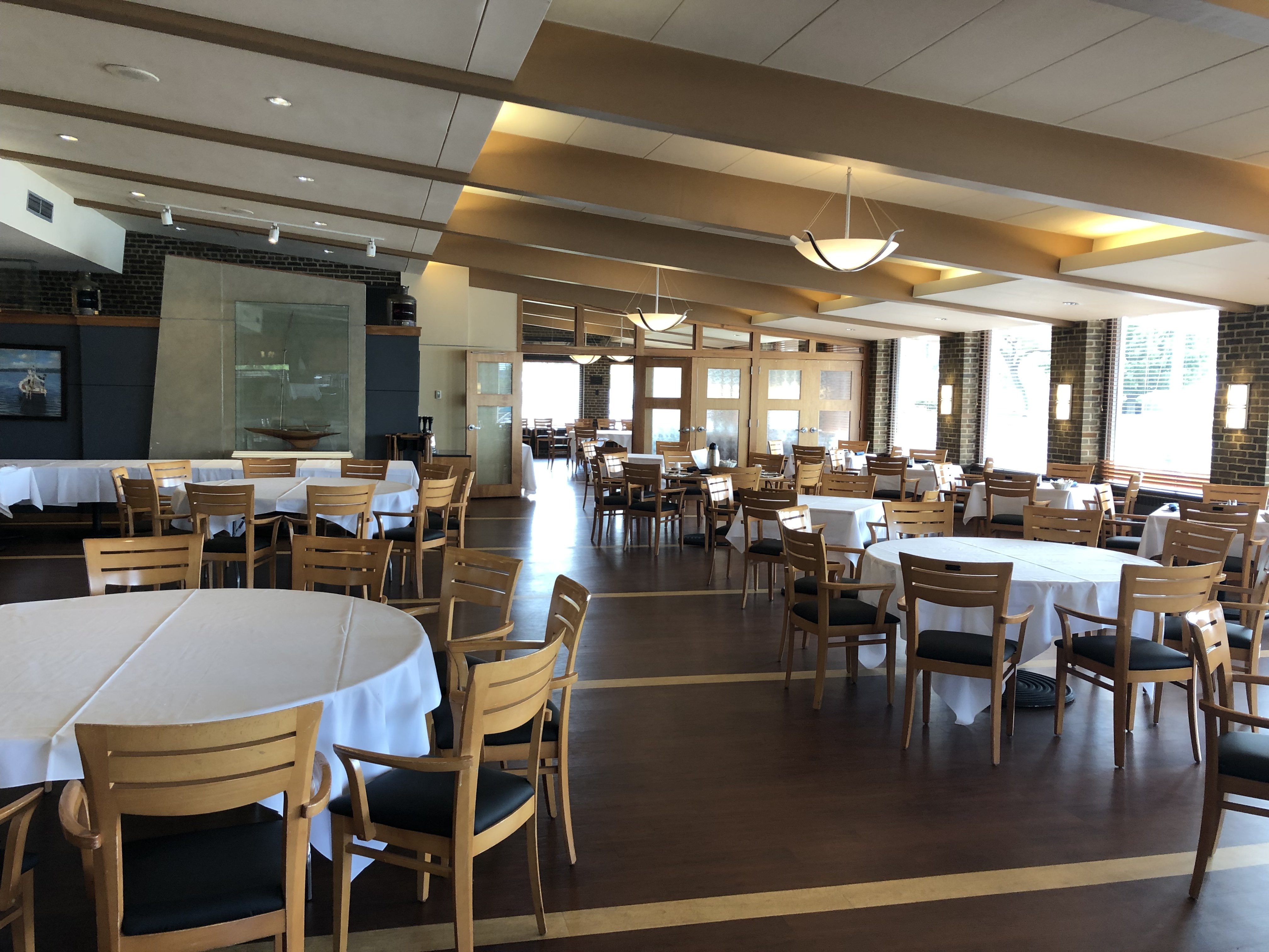 Milwaukee Yacht Club cover picture